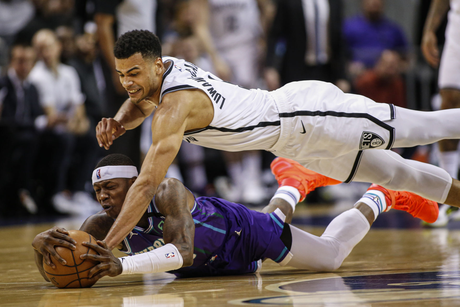 APTOPIX Nets Hornets Basketball